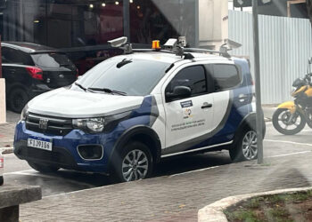 Como funciona o “carro dedo-duro” da Zona Azul em Caieiras