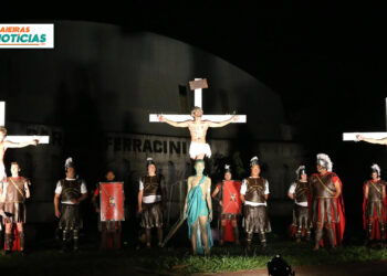 Paixão de Cristo de Caieiras volta a emocionar no Estádio Municipal Carlos Ferracini