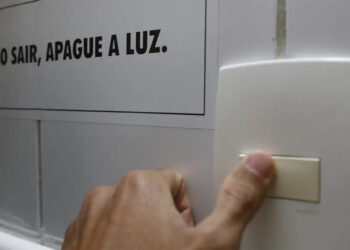 Após dois meses, conta de luz fica mais barata com redução da bandeira tarifária