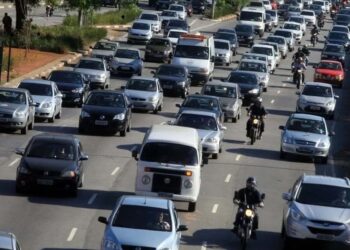 Rodízio de veículos fica suspenso até o início de janeiro