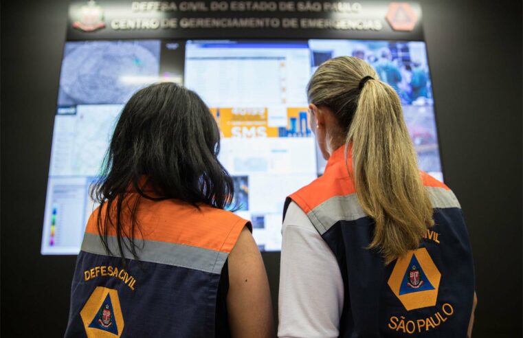 Saiba como receber alertas da Defesa Civil sobre fortes chuvas