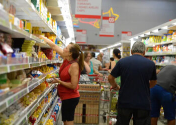 Caieiras lidera consumo de alimentos ultraprocessados entre cidades do Cimbaju, aponta pesquisa