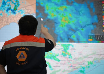 Defesa Civil do Estado alerta para temporais e chuvas persistentes nesta sexta-feira (30)