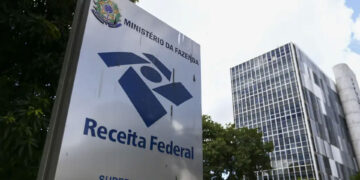 Operação mira esquema de fraude de R$ 2,5 bilhões no setor de plásticos e cumpre mandados em Caieiras